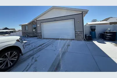 2102 E 1820 S, Naples, UT 84078 - Photo 1