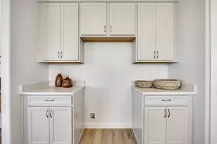 6976 S Skyloop Dr W, West Jordan, UT 84081 - Photo 17