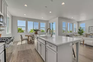 6976 S Skyloop Dr W, West Jordan, UT 84081 - Photo 15