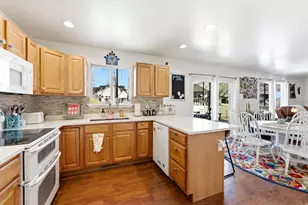 1780 W Maple St, Mapleton, UT 84664 - Photo 17