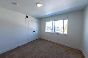 135 E 730 N, Tooele, UT 84074 - Photo 19