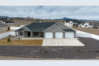 659 N Creekview Dr, Panguitch, UT 84759 - Photo 3
