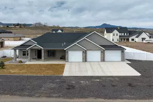 659 N Creekview Dr, Panguitch, UT 84759 - Photo 3