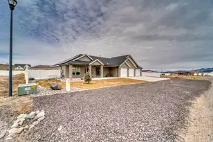 659 N Creekview Dr, Panguitch, UT 84759 - Photo 37