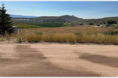 2630 S Eagle Dr, Garden City, UT 84028 - Photo 11