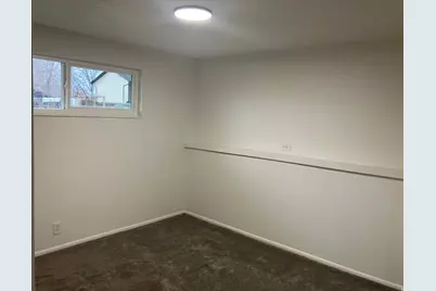 9587 S 1040 E, Sandy, UT 84094 - Photo 9