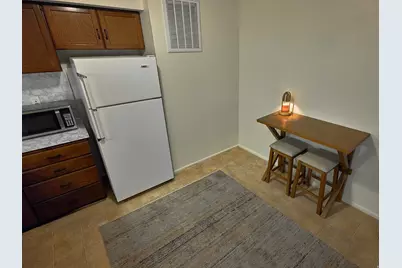 240 E 400 N #7, Logan, UT 84321 - Photo 9