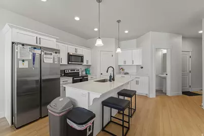 1763 N Blaze Ln, Saratoga Springs, UT 84045 - Photo 5