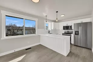 9 W Park Dr, Kaysville, UT 84037 - Photo 11