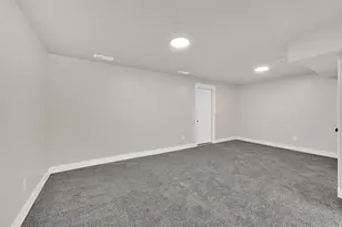 9 W Park Dr, Kaysville, UT 84037 - Photo 27