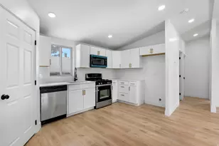 810 E 200 S, Mount Pleasant, UT 84647 - Photo 1