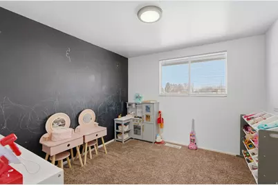 311 W 5200 S, Washington Terrace, UT 84405 - Photo 15