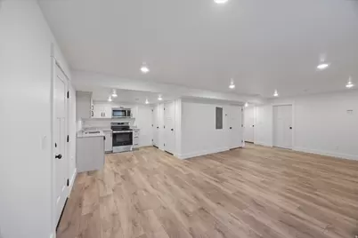 3982 N Aspen Dr, Enoch, UT 84721 - Photo 9