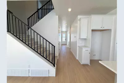 3019 N Kingbird Dr #404, Eagle Mountain, UT 84005 - Photo 7