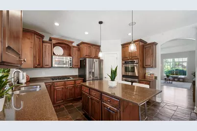 11597 N Sunset Hills Dr, Highland, UT 84003 - Photo 13