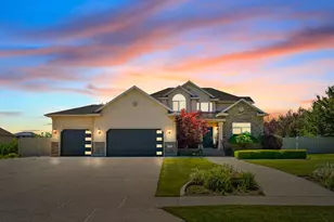 11597 N Sunset Hills Dr, Highland, UT 84003 - Photo 3