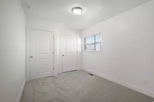 8558 S Center St, Sandy, UT 84070 - Photo 7