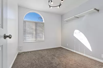 5244 W Shaggy Peak Dr, Riverton, UT 84096 - Photo 17