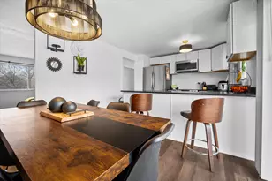 10491 S Amaryllis Dr E, Sandy, UT 84094 - Photo 9