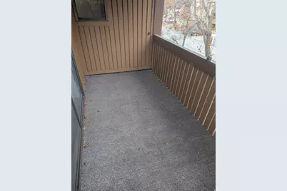 6904 S Countrywoods Cir #27D, Cottonwood Heights, UT 84047 - Photo 17