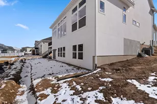 1036 W Serviceberry St, Saratoga Springs, UT 84045 - Photo 5