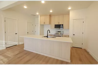 254 W 690 N, Smithfield, UT 84335 - Photo 5