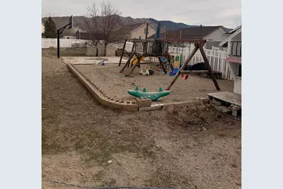 1374 E Falcon Ln, Eagle Mountain, UT 84005 - Photo 33