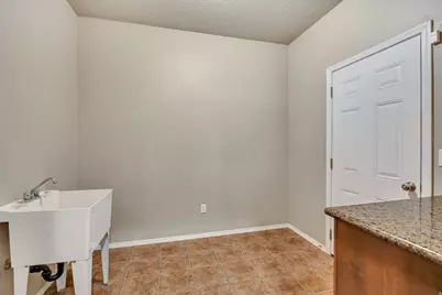 515 S River Way W, Lehi, UT 84043 - Photo 17