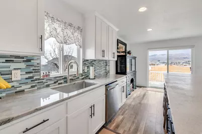 758 N Pinnacle Ln W, Saratoga Springs, UT 84045 - Photo 19