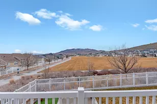 758 N Pinnacle Ln W, Saratoga Springs, UT 84045 - Photo 31