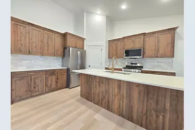 1019 W 200 N, Clearfield, UT 84015 - Photo 3