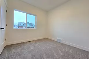 1019 W 200 N, Clearfield, UT 84015 - Photo 15