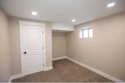 264 E 700 N, Harrisville, UT 84404 - Photo 33