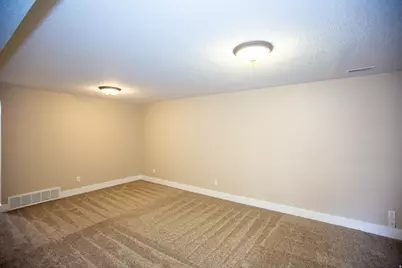 264 E 700 N, Harrisville, UT 84404 - Photo 27