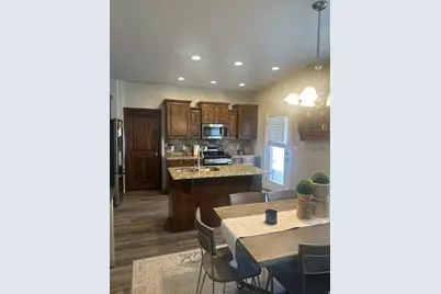 737 E Sandhill Ct, Lehi, UT 84043 - Photo 3