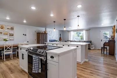 976 N 560 E, Orem, UT 84097 - Photo 7