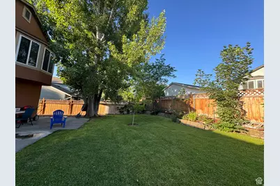 6022 S Park Wood Dr W, Kearns, UT 84118 - Photo 7