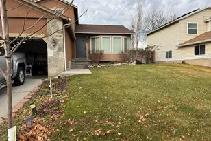 6022 S Park Wood Dr W, Kearns, UT 84118 - Photo 3