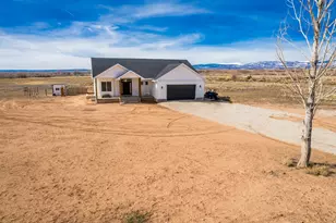 8356 N 9750 E, Lapoint, UT 84039 - Photo 3