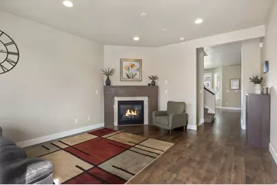 6891 S Suzanne Dr W, Midvale, UT 84047 - Photo 3