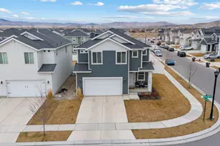 1161 Doris Loop Rd E, Eagle Mountain, UT 84005 - Photo 43