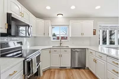 683 E 100 N, Bountiful, UT 84010 - Photo 11