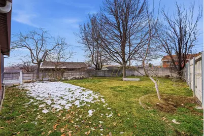 683 E 100 N, Bountiful, UT 84010 - Photo 43