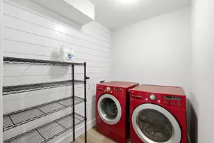 683 E 100 N, Bountiful, UT 84010 - Photo 17