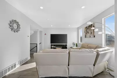 127 W Harvest Village Ln, Saratoga Springs, UT 84045 - Photo 9