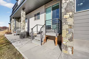 127 W Harvest Village Ln, Saratoga Springs, UT 84045 - Photo 29