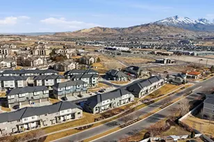 127 W Harvest Village Ln, Saratoga Springs, UT 84045 - Photo 5