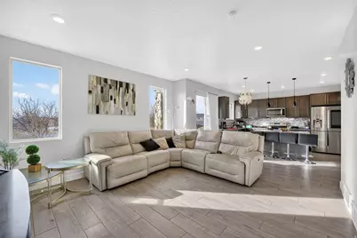 127 W Harvest Village Ln, Saratoga Springs, UT 84045 - Photo 7