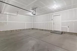 2048 N 350 E, North Logan, UT 84341 - Photo 29