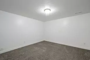 1383 W Bridal Veil Dr, Riverton, UT 84065 - Photo 27